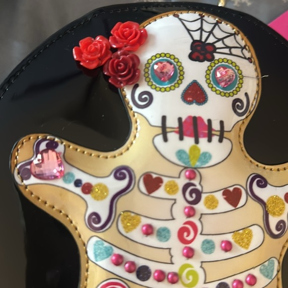 New! BETSEY JOHNSON Gingerbread Skeleton Day of the Dead Crossbody Purse. - Picture 3 of 10